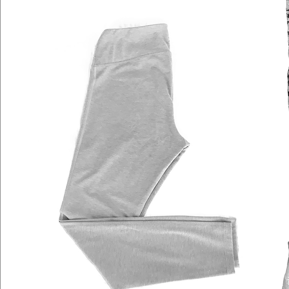 Danskin Heather Grey leggings size medium